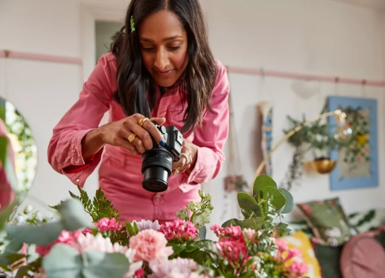 canon eos r50