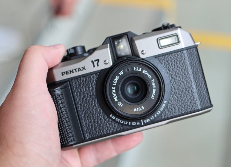 Pentax 17