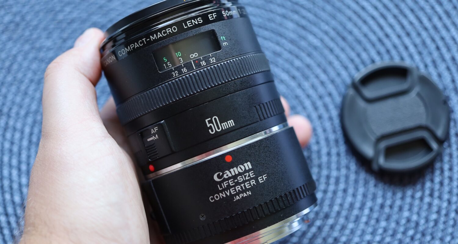 Canon EF 50mm f/2.5 Compact Macro