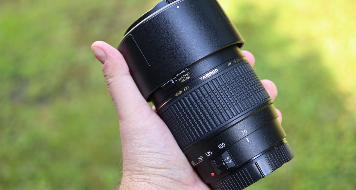 Tamron AF 70-300mm F/4-5.6 Di LD Macro 1:2 (A17)