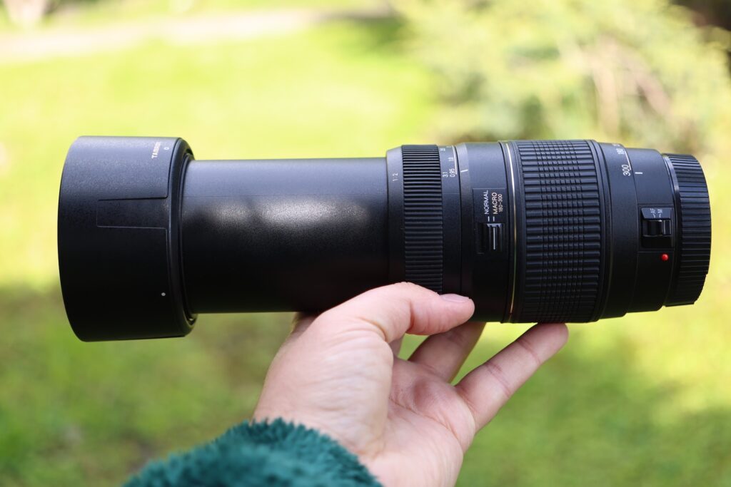 Tamron AF 70-300mm F/4-5.6 Di LD Macro 1:2 (A17)