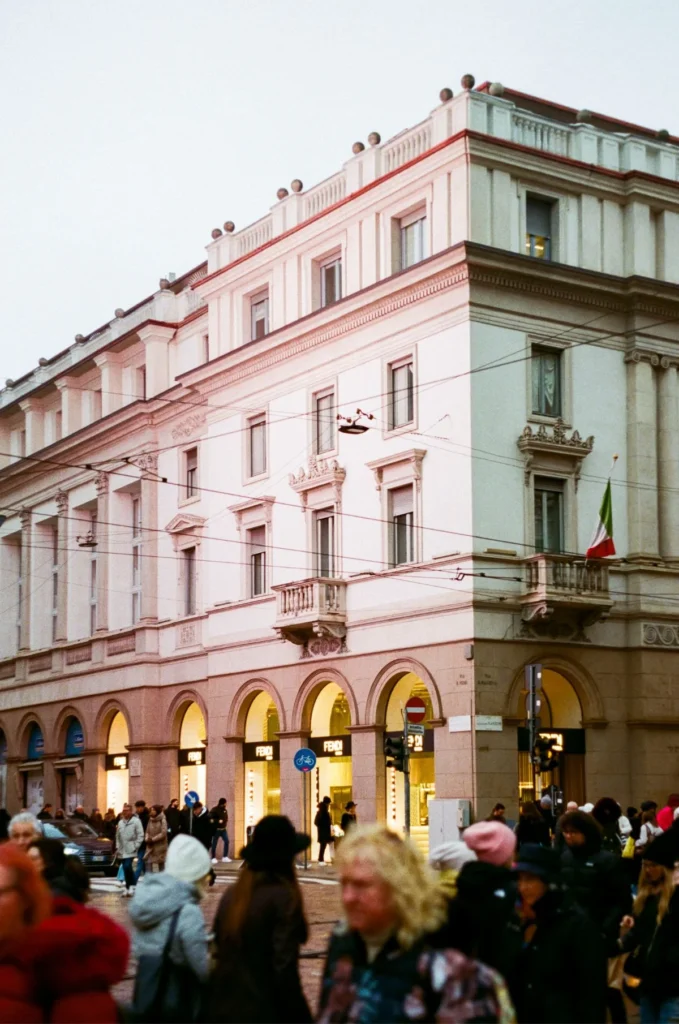 FlicFilmApollo18 35mmFilm SampleImage2Chiaradi Stefano.jpg 3