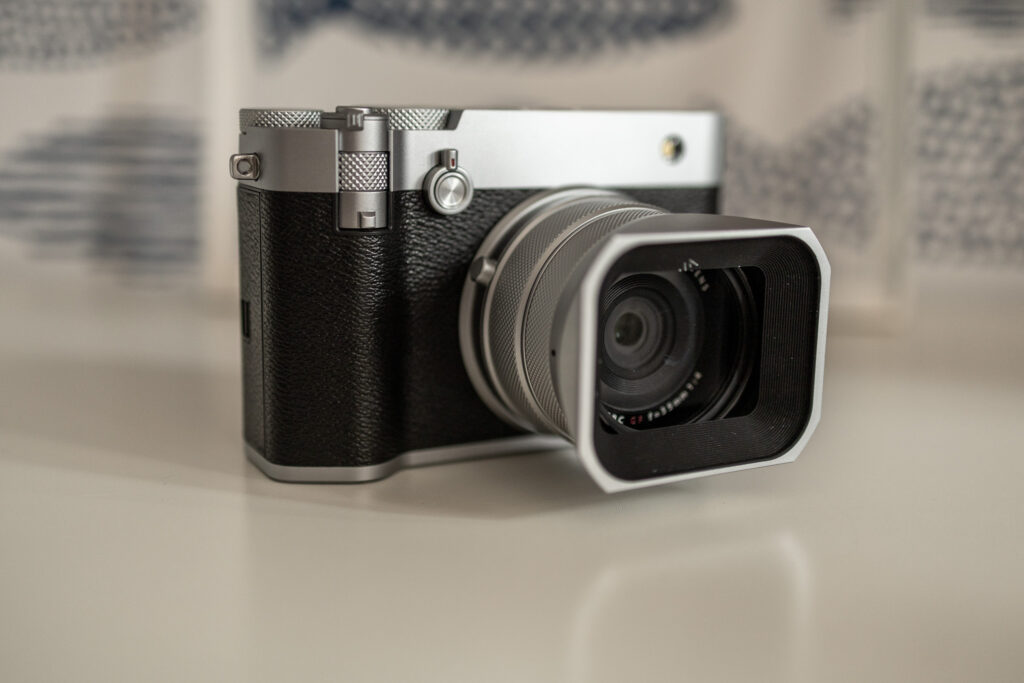 Jest mniejszy niż sądziłem. Pierwsze wrażenia z testowania Fujifilm GFX100RF 2 fujifilm gfx100rf 1
