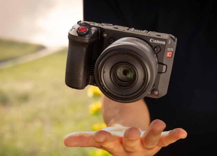 Canon EOS C50 zadebiutował w wakacje i dostał matrycę, którą prawdopoodbnie dostanie też Canon R6 Mark III