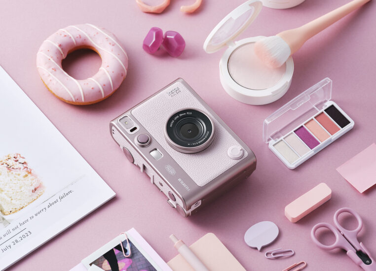 instax mini Evo GENTLE ROSE no2 1x1 1