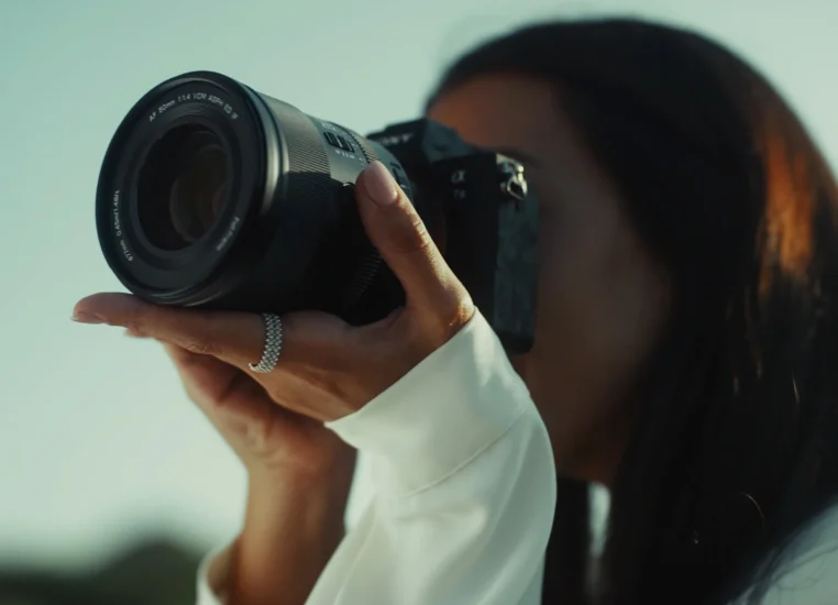 AF 50mm F1.4 Pro FE Scene Picture 1 3000x3000