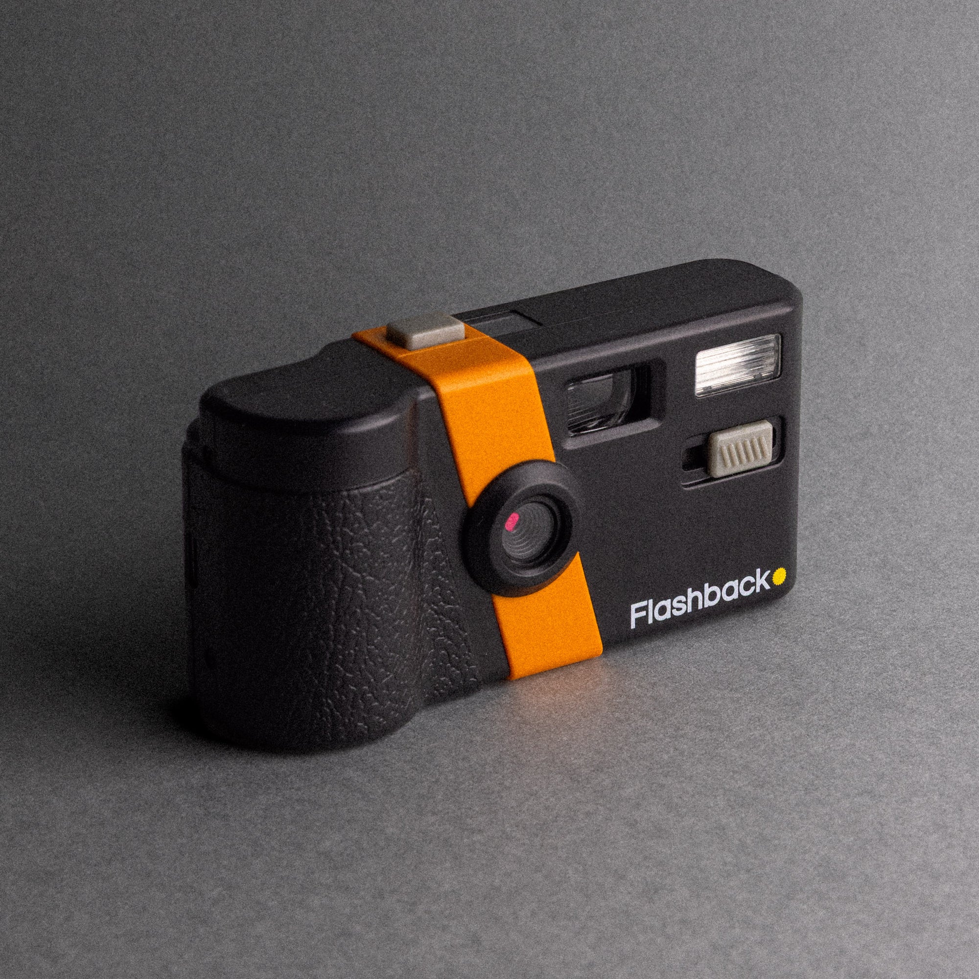 Wiralowa małpka Flashback ONE35 V2 dostępna w przedsprzedaży. To lepsza matryca, Wi-Fi i Bluetooth, klimat analoga i świetna cena! 12 Lead Ecom Shots 3 2