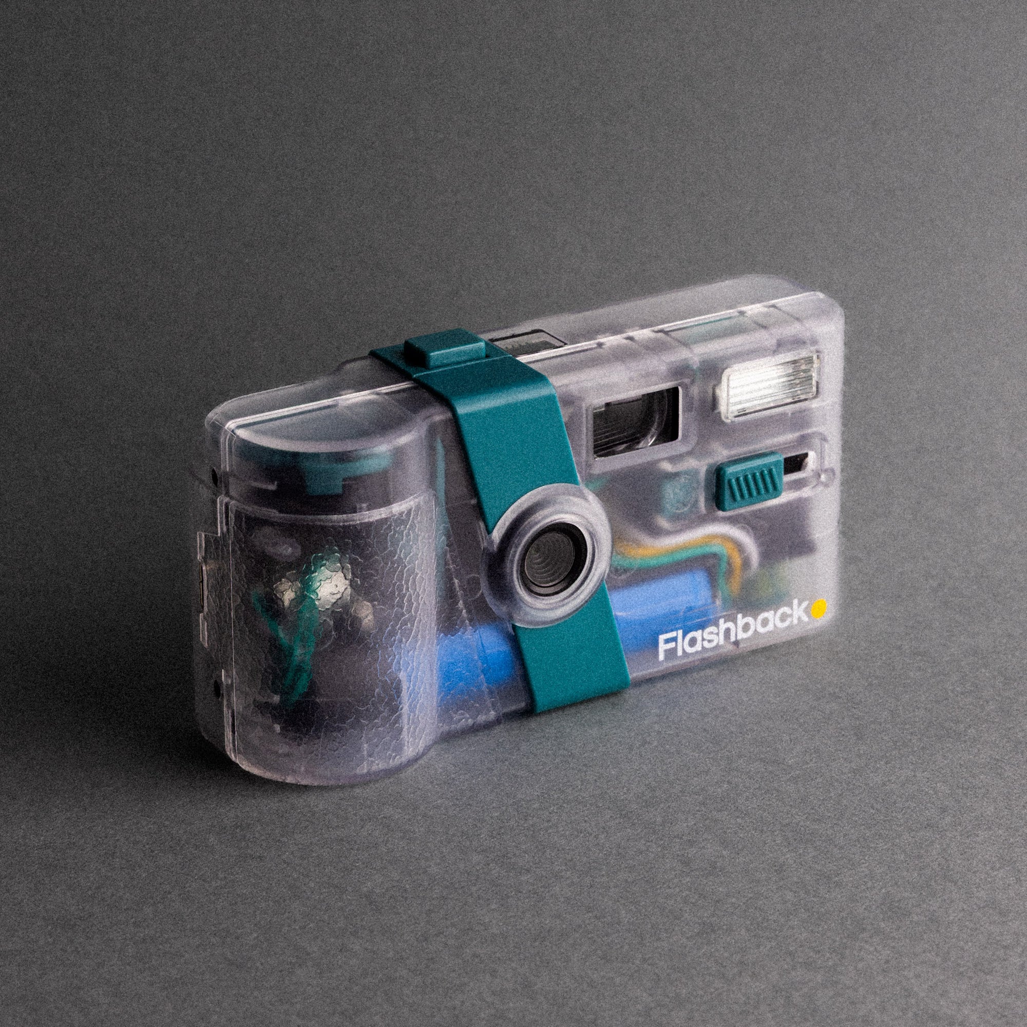 Wiralowa małpka Flashback ONE35 V2 dostępna w przedsprzedaży. To lepsza matryca, Wi-Fi i Bluetooth, klimat analoga i świetna cena! 5 Lead Ecom Shots 7 2