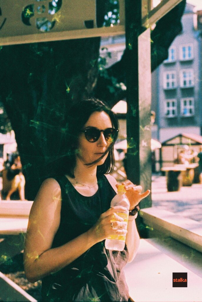 000048 3 1372x2048 2