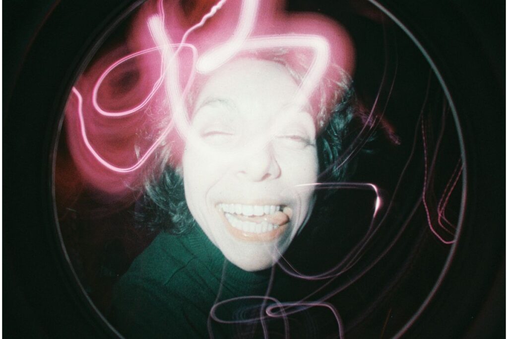 2024 12 17 vie anonymous staff fisheye 2 purple 135 film 014