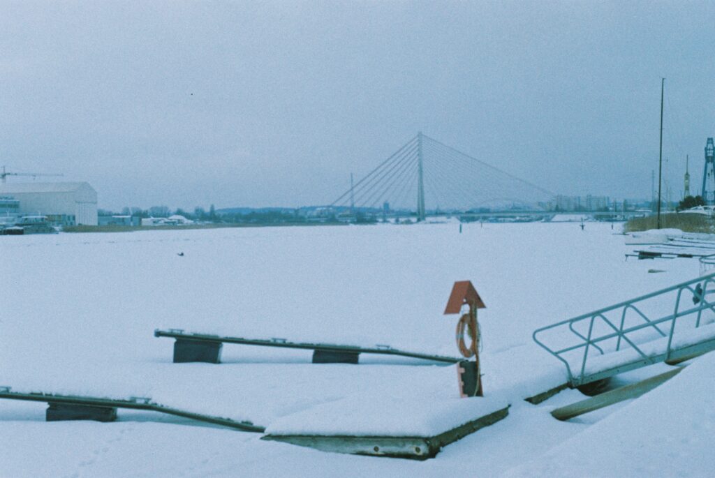 A001824 R1 24 26 1