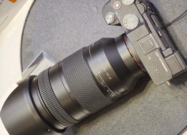 Schneider Kreuznach x LK Samyang AF 60 180mm f2.8 lens 2