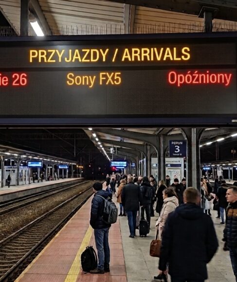 sony fx5 opozniony