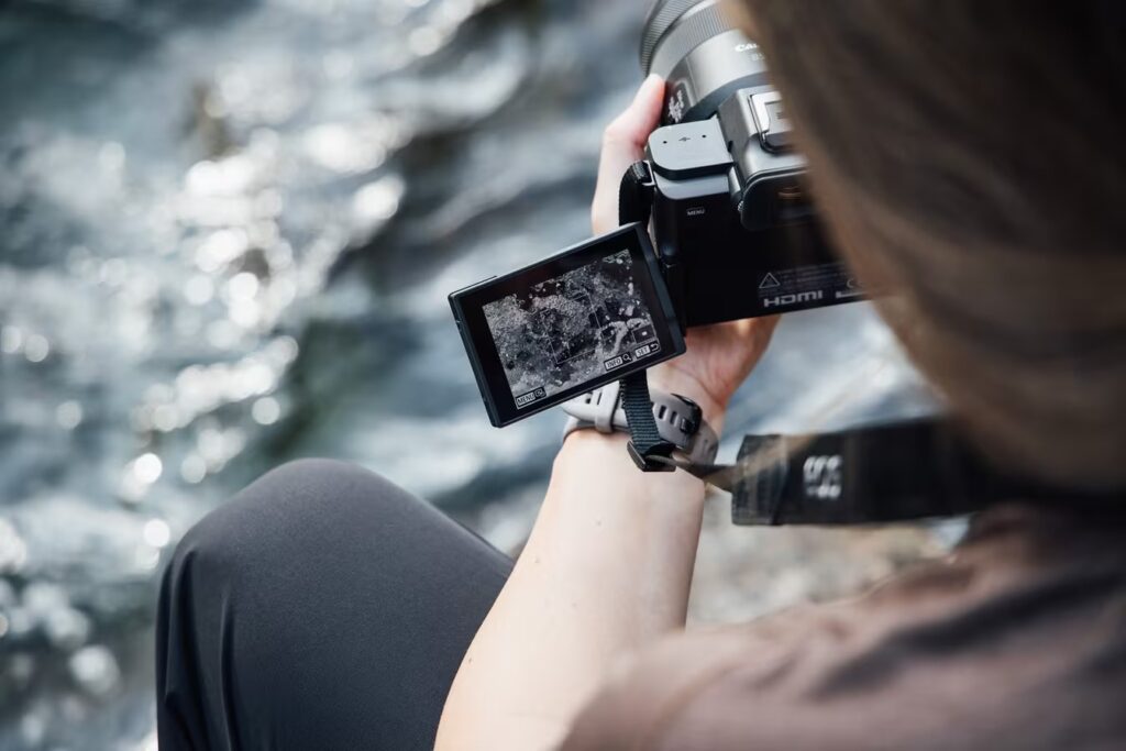 Canon EOS R8 Mark II 5