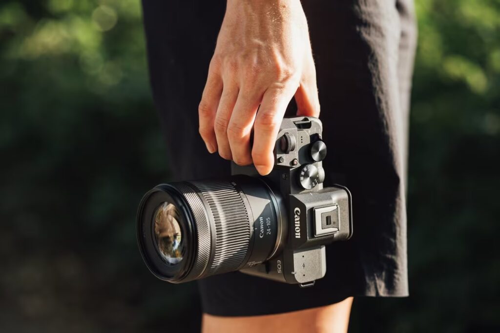 Canon EOS R8 Mark II 6