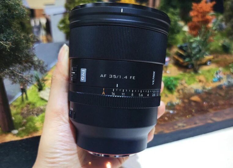 Viltrox AF 35mm f1.4 PRO lens 1