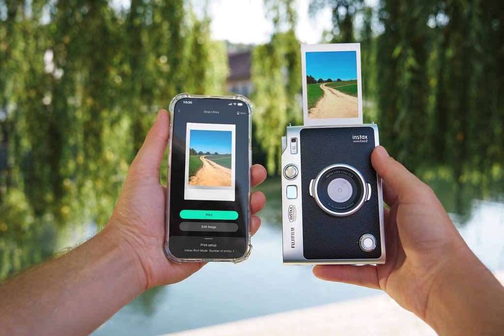 instax mini Evo 2 stills
